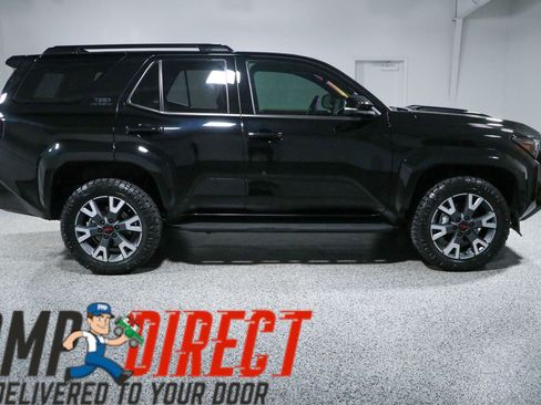 Used 2025 Toyota 4Runner TRD Sport Premium AWD/4WD image 6