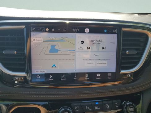 Used 2022 Chrysler Pacifica Pinnacle FWD image 27