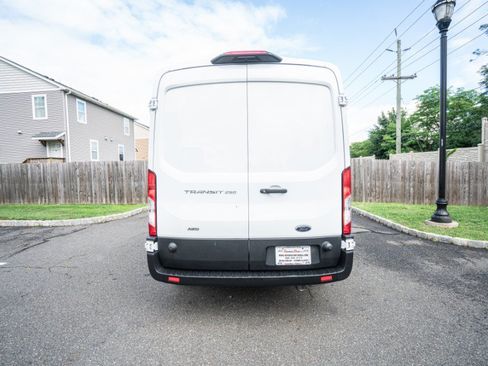 Used 2024 Ford Transit 250 148 Medium Roof Extended AWD image 5