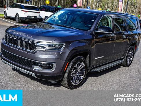 Used 2024 Jeep Wagoneer L Series II image 14