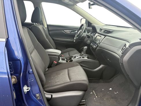 Used 2019 Nissan Rogue SV w/ Premium Package image 15