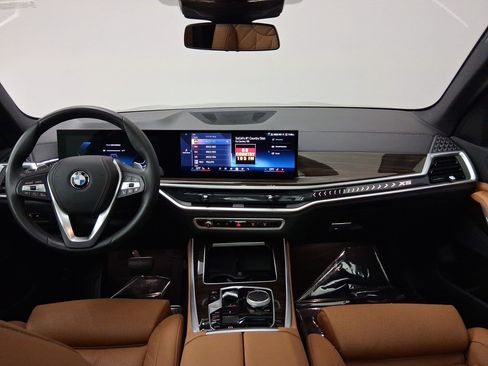 Used 2024 BMW X5 sDrive40i w/ Parking Assistance Package RWD image 17
