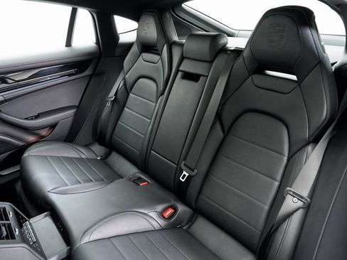 Used 2025 Porsche Panamera 4 image 24