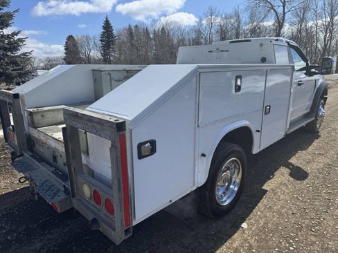 Used 2018 Ford F550 4x4 Regular Cab Super Duty image 9