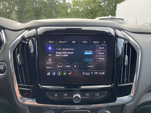 Used 2023 Chevrolet Traverse RS image 27