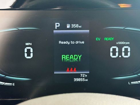 Used 2023 Kia Sportage LX AWD/4WD image 14