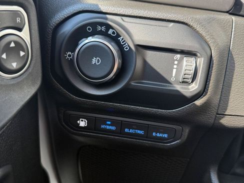 Used 2023 Jeep Wrangler Unlimited w/ Cold Weather Group AWD/4WD image 11