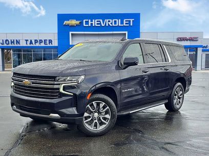 Used 2023 Chevrolet Suburban LT w/ LT Signature Plus Package