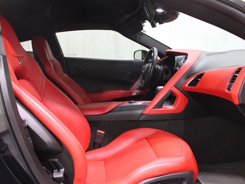 Used 2014 Chevrolet Corvette 3LT w/ 3LT Preferred Equipment Group image 28