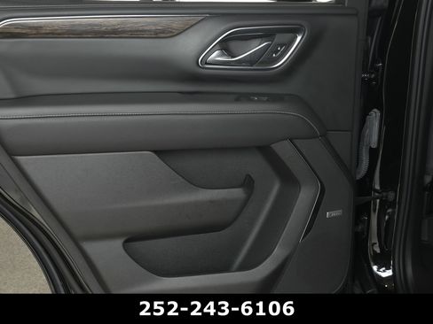 Used 2023 Chevrolet Tahoe Premier AWD/4WD image 33