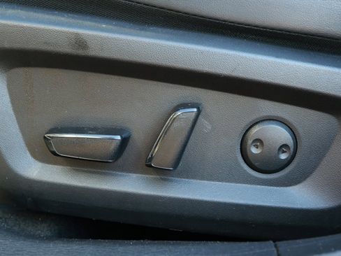 Used 2024 Mitsubishi Outlander SE image 22