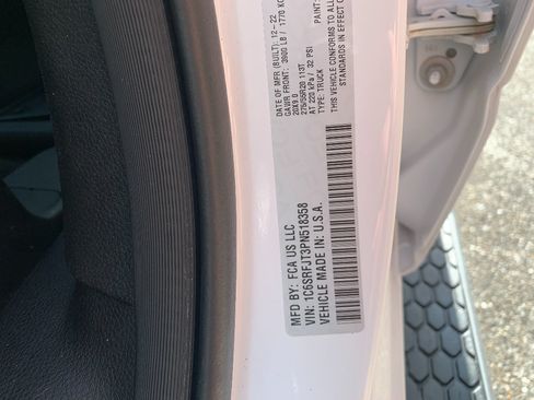 Used 2023 RAM 1500 Laramie AWD/4WD image 37