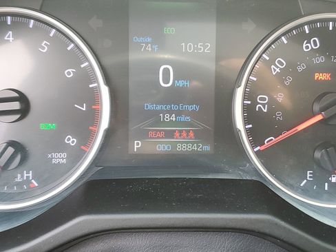 Used 2019 Toyota RAV4 XLE w/ Convenience Package image 26