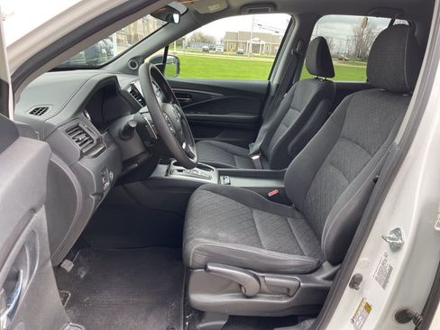 Used 2021 Honda Ridgeline Sport image 8