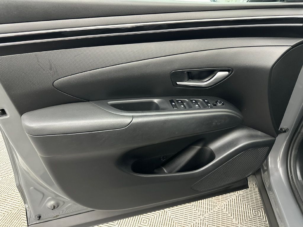 Certified 2024 Hyundai Santa Cruz SEL w/ Activity Package FWD image 11
