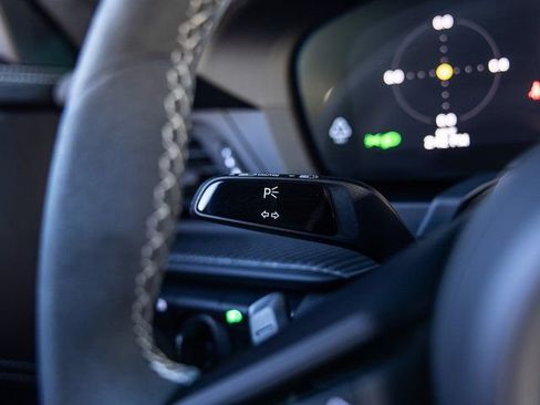 Certified 2025 Porsche 911 GT3 image 39