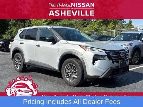 Used 2024 Nissan Rogue S AWD/4WD image 1