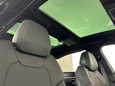 New 2025 Audi S8 image 15