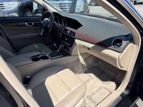 Used 2012 Mercedes-Benz C 250 Sedan image 10