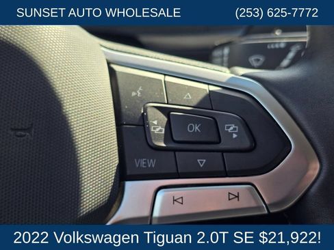 Used 2022 Volkswagen Tiguan SE AWD/4WD image 38