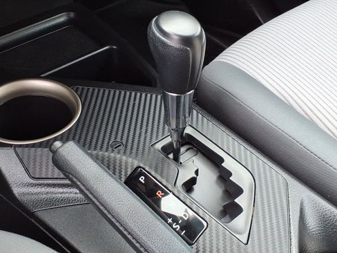 Used 2014 Toyota RAV4 LE image 21