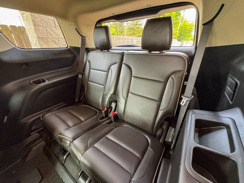 Used 2019 GMC Acadia Denali w/ LPO, Floor Liner Package AWD/4WD image 28
