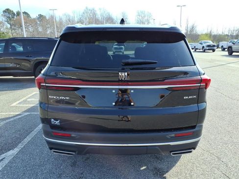 Used 2025 Buick Enclave Preferred image 4