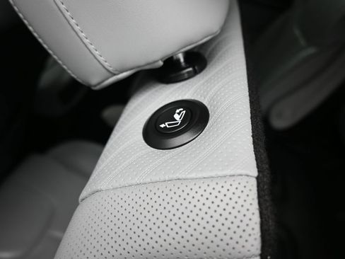 Used 2024 Hyundai Palisade SEL FWD image 40