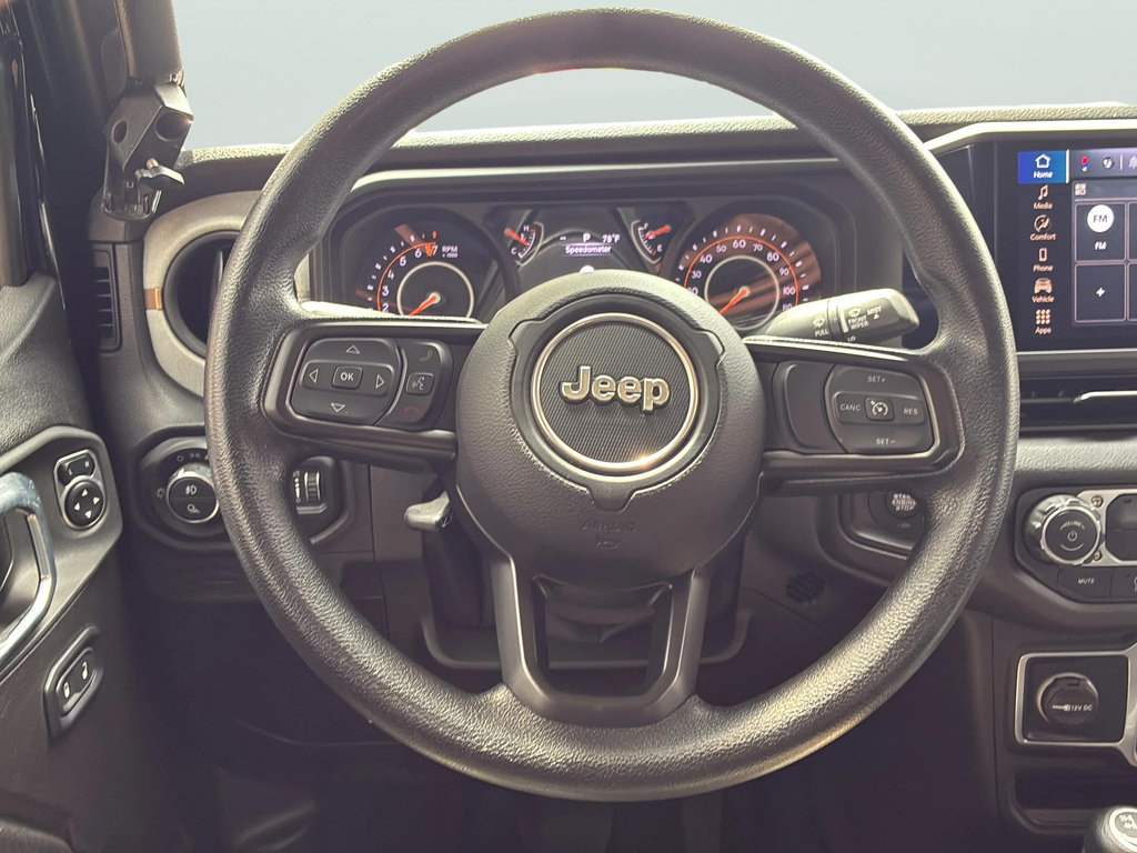 Used 2025 Jeep Gladiator Sport AWD/4WD image 34