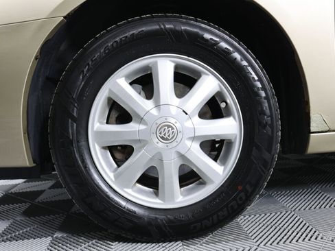 Used 2005 Buick LaCrosse CXL image 9