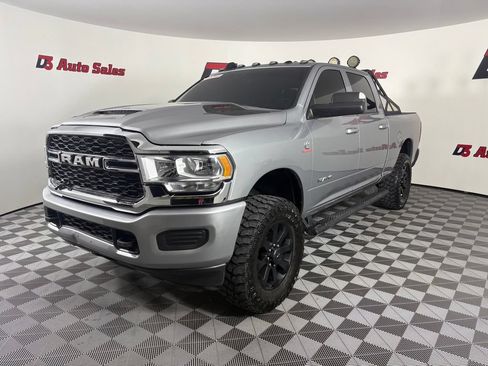 Used 2022 RAM 2500 Tradesman AWD/4WD image 2