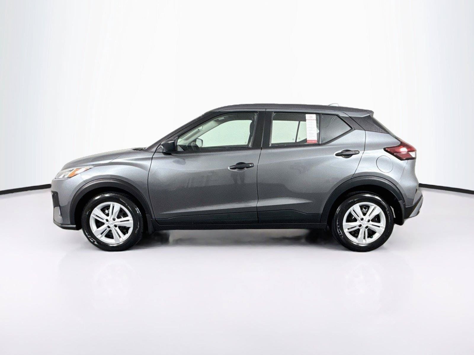 Used 2024 Nissan Kicks S FWD image 12