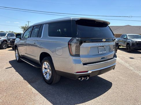 New 2026 Chevrolet Suburban Premier w/ Sun And Tow Package RWD image 4