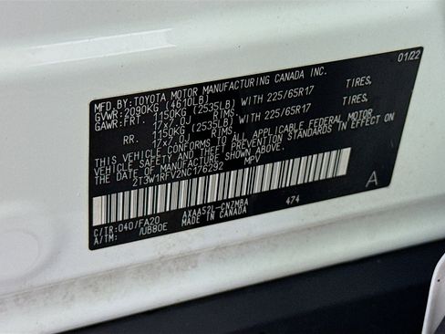 Used 2022 Toyota RAV4 XLE w/ Convenience Package FWD image 40