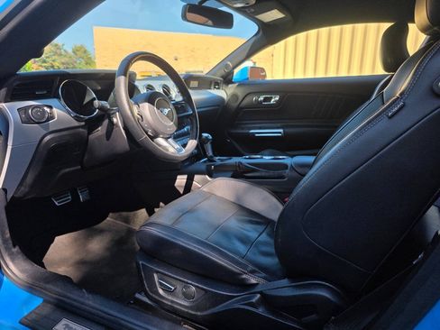 Used 2017 Ford Mustang Premium RWD image 12