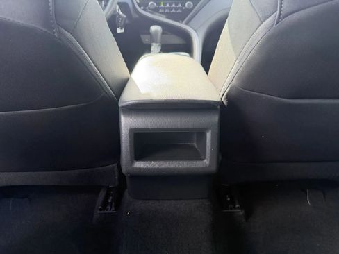 Used 2021 Toyota Camry LE w/ Carpet Mat Package (TMS) FWD image 34
