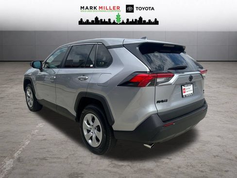 Certified 2024 Toyota RAV4 LE AWD/4WD image 3