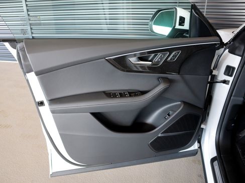 New 2026 Audi Q8 Premium Plus image 27