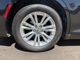 Used 2017 Chrysler 300 C image 5