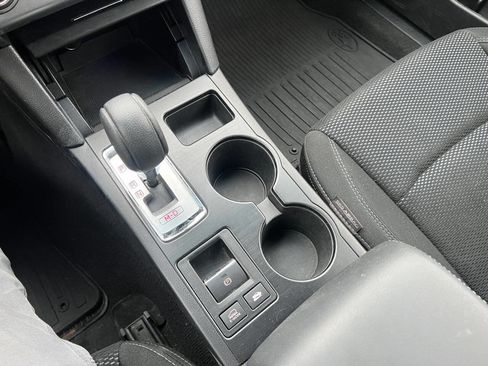 Used 2018 Subaru Outback 2.5i image 12