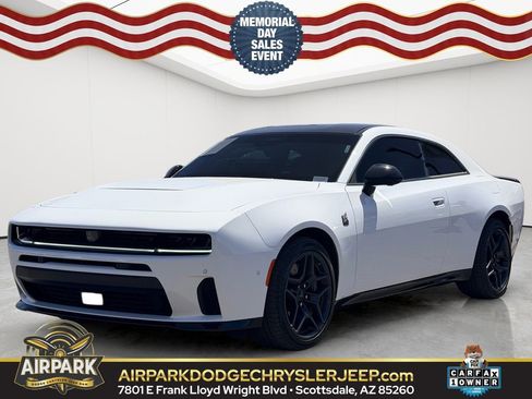 Used 2026 Dodge Charger Scat Pack AWD/4WD image 1