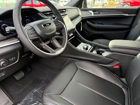 New 2025 Jeep Grand Cherokee Limited image 20
