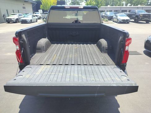Used 2022 Chevrolet Silverado 1500 RST w/ Safety Package AWD/4WD image 17