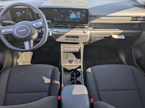 New 2025 Hyundai Kona SEL image 17