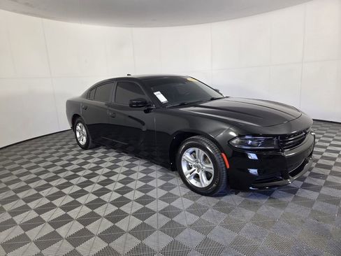 Used 2023 Dodge Charger SXT RWD image 2