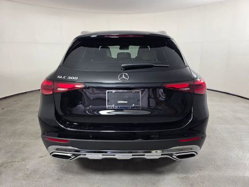 Used 2025 Mercedes-Benz GLC 300 image 5