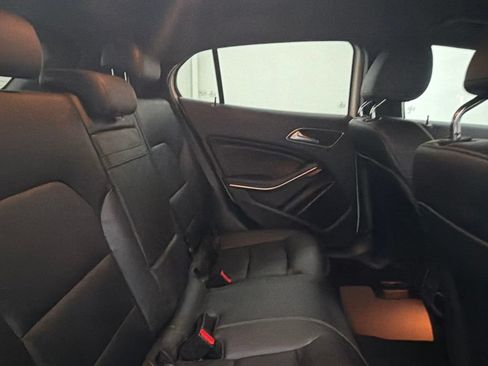 Certified 2018 Mercedes-Benz GLA 250 image 26