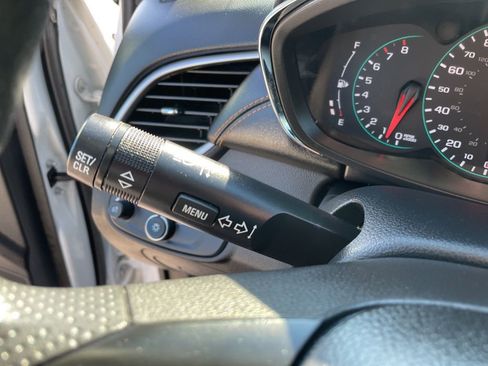 Used 2022 Chevrolet Trax LT image 15