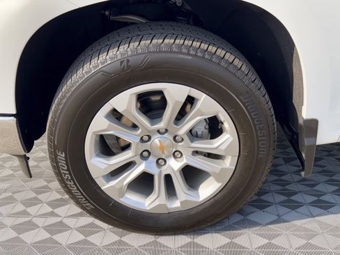 Certified 2025 Chevrolet Silverado 1500 LTZ RWD image 13