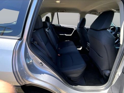 Used 2023 Toyota RAV4 LE AWD/4WD image 18